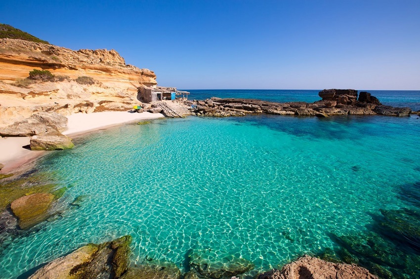 Honeymoon in Formentera: the pearl of the Mediterranean