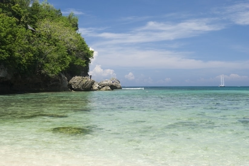 Honeymoon in Bali: culture and wild beaches